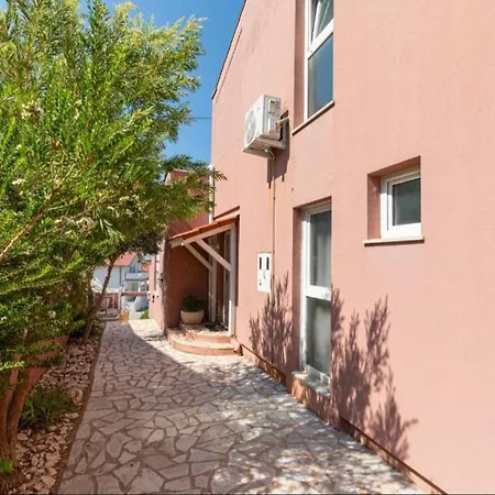 Сasa de vacaciones Sweet Home- Rab Barbat na Rabu